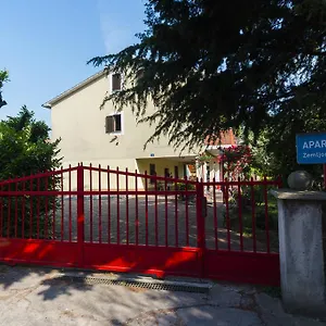 Milica Apartment Umag